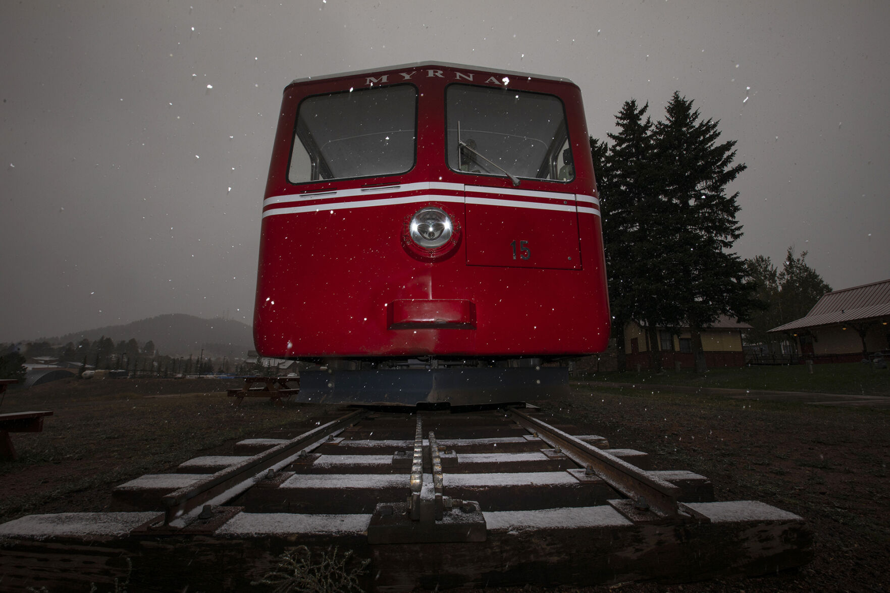 090920-news-earlysnow 06.jpg